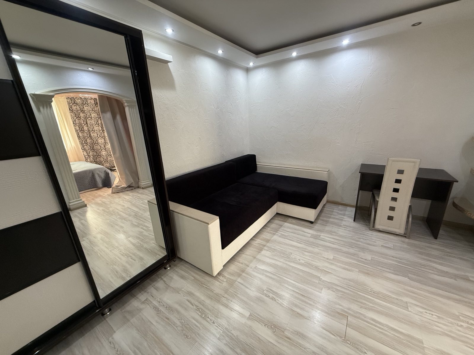 Property 4 - Image 8